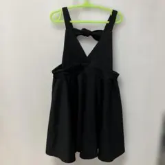 黒のワンピース