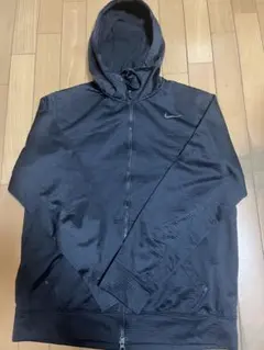 Nike ブラック フルジップパーカー