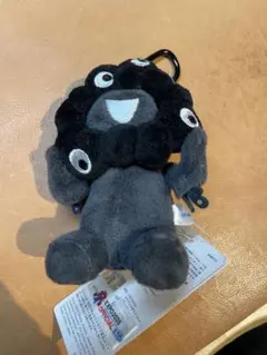 タグ付き　黒ミャクミャク　座り　カラビナ