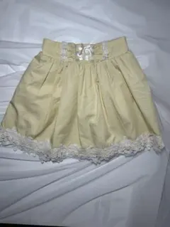 axes femme kids イエローレースフレアスカート