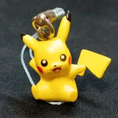 TOMY 当時物 ポケモン ピカチュウ ストラップ - メルカリ