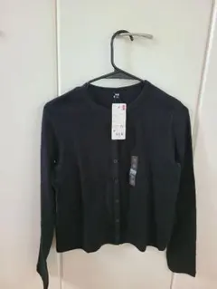 ブラック Mサイズ ボタン付きカーディガン
