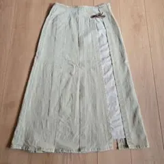 Green eyeのスカート・デニム生地・ストライプインサート付きカーキ色