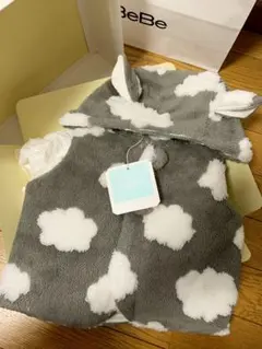 bebe フード付きベスト ひつじ