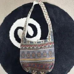 アジアン風　ショルダーバッグ