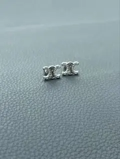 セリーヌ 片耳 トリオンフ スタッズ ピアス ロジウムフィニッシュ