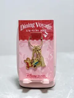 新品 ディズニー ホテル 記念ダイニングヴォヤッジ キーホルダー チップ デール