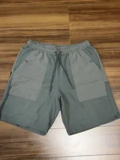 GU×UNDERCOVER ダブルフェイスショーツ カーキ Lサイズのサムネイル