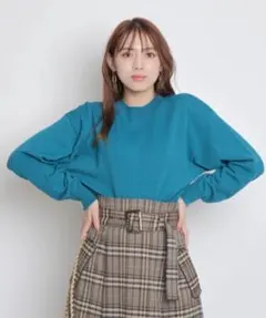 新品✨マイストラーダ✨バックパールニット✨季節問わずに使えるニットカラーが綺麗