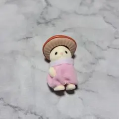 シルバニア　赤ちゃん森であそぼシリーズ　シルクネコの赤ちゃん　きのこの帽子
