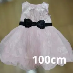 ピンクドレス フリル付き 黒リボン