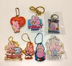 BT21 COOKY キーホルダー 7個セットのサムネイル