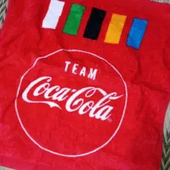 送料無料　匿名　赤Coca-Cola TEAMロゴ フェイスタオルのサムネイル