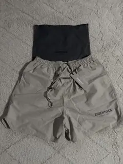 FOG Essentials ハーフパンツ ショートパンツLのサムネイル