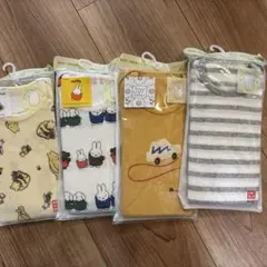 ユニクロ　長袖ボディスーツ4点セット