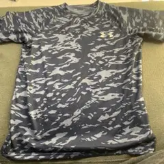 Under Armour 迷彩柄 Tシャツ YLG