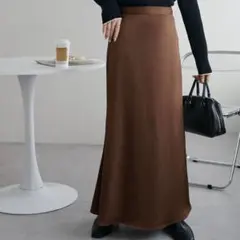 新品♡ Discoat サテンフレアスカート