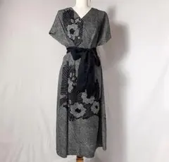 着物リメイク　総　絞りの着物でハイウエストデザインのロング丈ワンピース