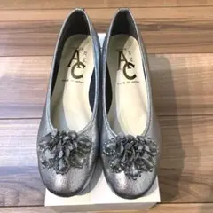neue ar he AC ビジューパンプス23.5㎝　新品