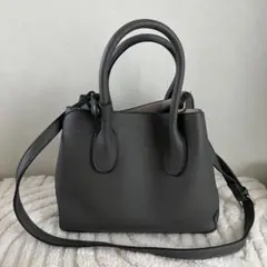 レザー ショルダーバッグ　内ポーチ付き