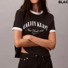 Calvin Klein ヘリテージロゴ入りリラックスフィットリンガーTシャツのサムネイル