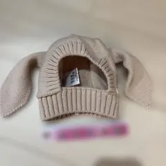 ベージュピンク耳付きニット帽子