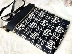 ハンドメイド チューリップ柄 サコッシュ 大人可愛い 黒