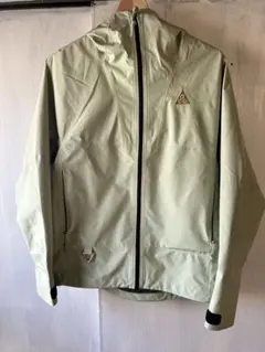 Nike ACGマウンテンパーカー　NIKE 防寒　ウェア　アウトドア登山　男女