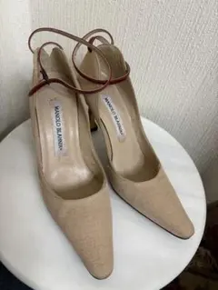 Manolo Blahnik スエード パンプス ベージュ MANOLO BLAHNIK スエード パンプス ベージュ - メルカリ