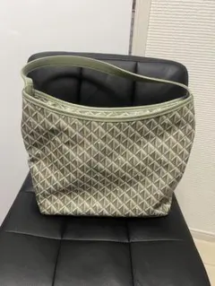 Item thumbnail for item 4c7044ad-5d79-4195-abc2-b84dd71e5053