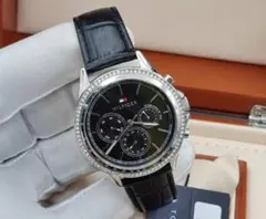 TOMMY HILFIGER 腕時計 ブラック レザー ストーンベゼルのサムネイル
