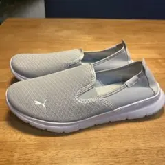 Puma グレー スリッポンスニーカー 24cm
