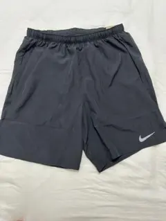 新品未使用　ナイキ Dri-FIT ランニングショーツ ブラック L