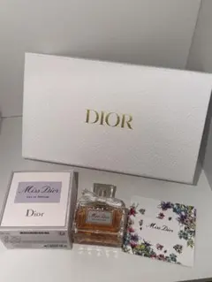 Miss Dior Eau de Parfum 30ml 箱付きのサムネイル