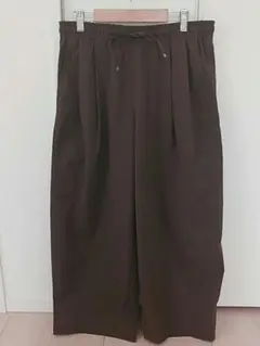 『GU』バレルアンクルパンツ(丈短め57.0cm)