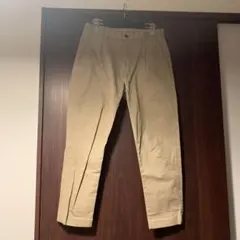 UNIQLO ベージュ チノパン ウエスト調整紐付き