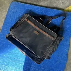 Item thumbnail for item 173b74b4-f2e8-45a9-9b89-95d5d14a4e4a