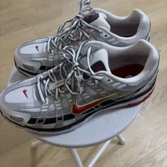 Nike スニーカー　P6000 シルバー/レッド