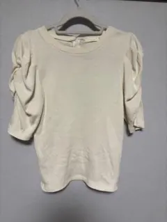 earth music&ecology アイボリー 半袖ニット