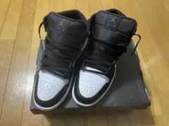 Air Jordan 1 ブラック/ホワイト/アイアングレーミッドカットシューズ