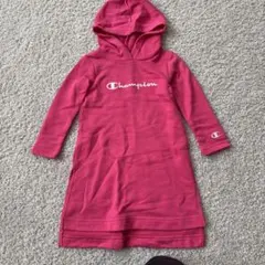 Champion フード付きワンピースパーカー 100cm ピンク
