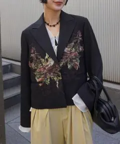Ameri♡ PIXEL FLOWER PRINT SHORT JACKETのサムネイル