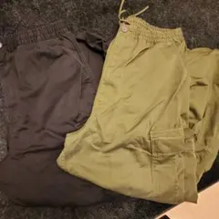 GU スーパーワイドカーゴパンツ ブラック・カーキ 2枚セット