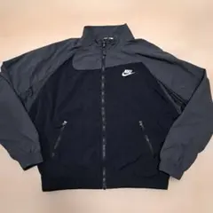 NIKE　ナイキ　ウィンドブレーカー　スポーツウェア　160　キッズ　防寒　黒