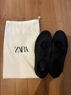 ZARA フラットシューズ ブラック 36のサムネイル