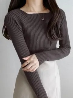 スクエアネックリブニットトップス ブラウン M 美品