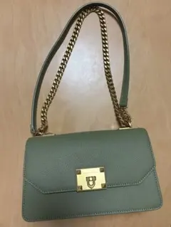 CHARLES & KEITH ショルダーバッグ
