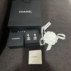 CHANELシャネルCCロゴ ラインストーン ピアス ゴールド A25S 正規品 