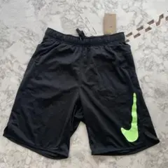 ナイキ　メッシュハーフパンツ　Mのサムネイル