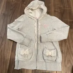 130 mezzo piano グレー パーカー　フリル+おまけ白フリースベスト